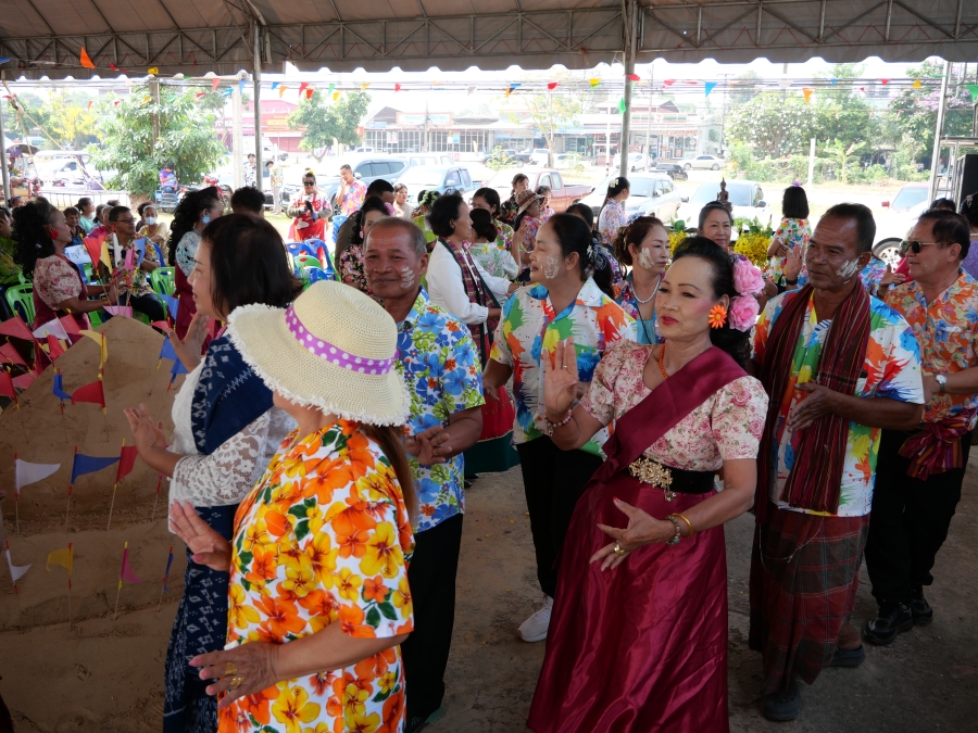 โครงการสืบสานประเพณีสงกรานต์ ประจำปี 2569 ณ บริเวณสวนเฉลิมพระเกียรติ 72 พรรษา (ข้างตลาดกลาง) เทศบาลตำบลนิคมสร้างตนเองลำโดมน้อย อำเภอสิรินธร จังหวัดอุบลราชธานี