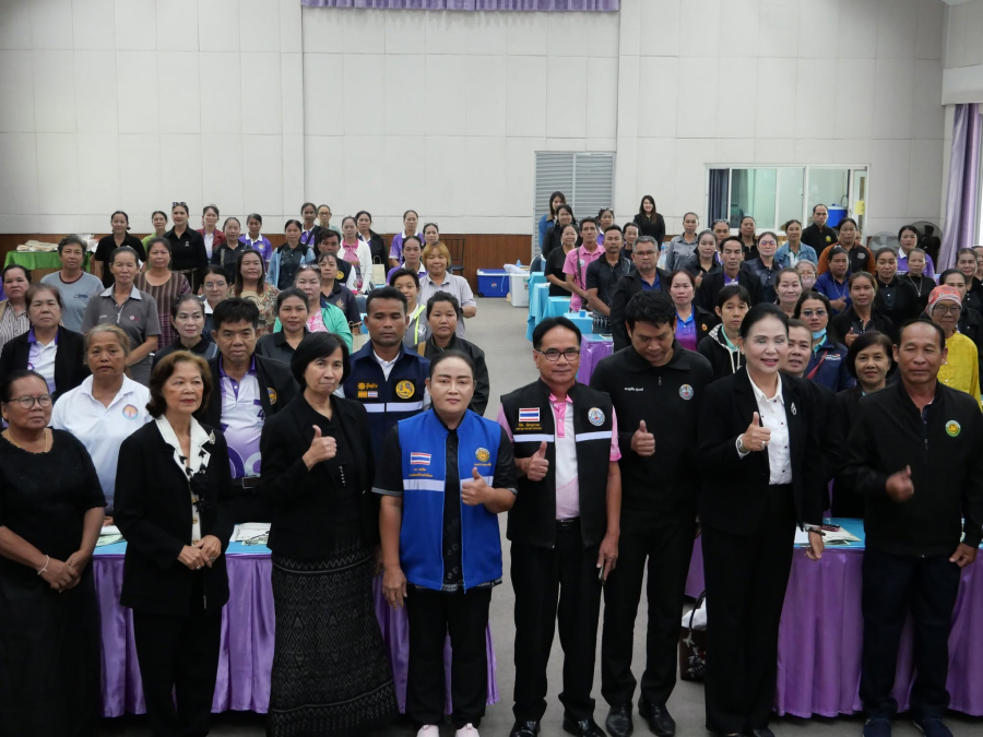 เข้าร่วมเปิดโครงการสร้างงานแนะแนวอาชีพให้กับประชาชนและฝึกอบรมระยะสั้น ณ หอประชุมเขื่อนสิรินธร  อำเภอสิรินธร จังหวัดอุบลราชธานี